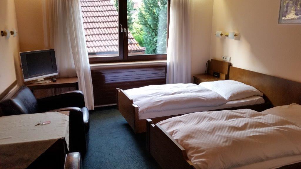 Pension Laas Ostfildern Esterno foto