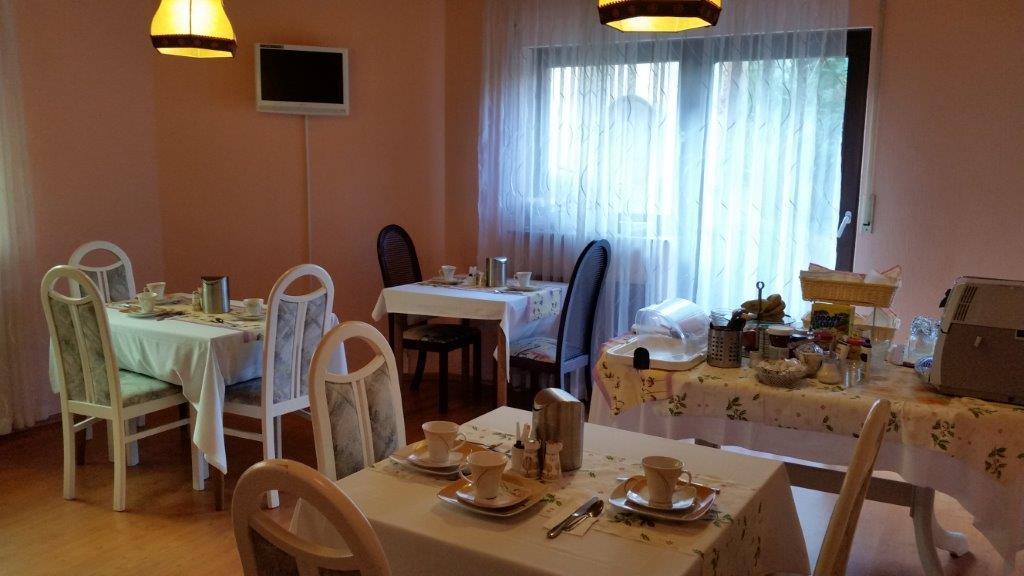Pension Laas Ostfildern Esterno foto